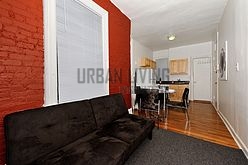 Apartment Hell's Kitchen - Living room