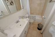 Apartment Hell's Kitchen - Bathroom