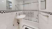 Apartment Hell's Kitchen - Bathroom