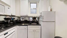 Apartment Hell's Kitchen - Kitchen