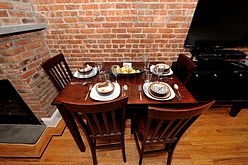 Apartment Hell's Kitchen - Living room