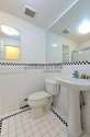 Apartment Hell's Kitchen - Bathroom