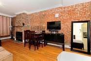 Apartment Hell's Kitchen - Living room