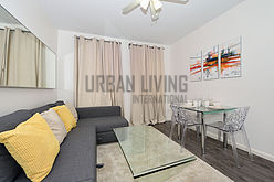Apartment Midtown West - Living room
