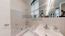 Apartment Upper East Side - Bathroom