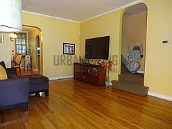 House Bronx - Living room
