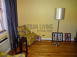 House Bronx - Living room