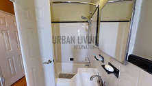 Modern residence Forest Hill - Bathroom