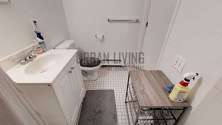Apartment East Harlem - Bathroom