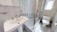 Apartment Theatre District - Bathroom