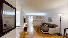 Apartment Theatre District - Living room