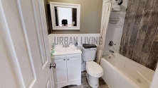 Townhouse East Flatbush - Bathroom