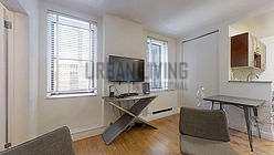 Apartment Midtown West - Living room