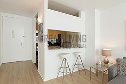 Apartment Hell's Kitchen - Kitchen