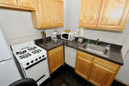 Apartment Hell's Kitchen - Kitchen
