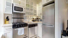 Apartment Midtown East - Kitchen