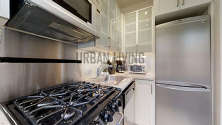 Apartment Midtown East - Kitchen