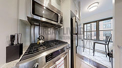 Apartment Midtown East - Kitchen