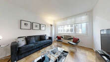 Apartment Theatre District - Living room