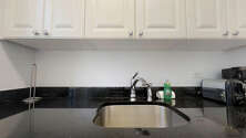 Apartment Theatre District - Kitchen