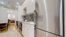 Townhouse Yorkville - Kitchen