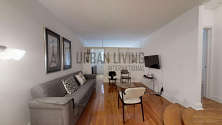 Apartment Theatre District - Living room