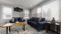 House Rockaway Park - Living room