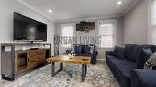 House Rockaway Park - Living room