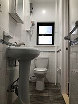 House Bronx - Toilet