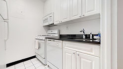 Apartment Theatre District - Kitchen