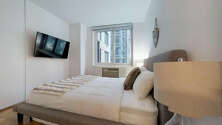 Apartment Theatre District - Bedroom 