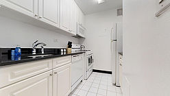 Apartment Theatre District - Kitchen
