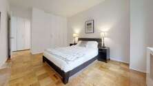 Apartment Theatre District - Bedroom 