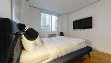 Apartment Theatre District - Bedroom 