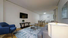 Apartment Theatre District - Living room