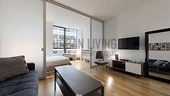 Modern residence Financial District - Living room
