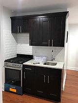 Apartment Fashion District - Kitchen