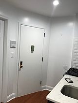 Apartment Fashion District - Kitchen