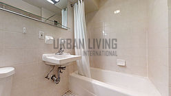 Apartment Midtown East - Bathroom