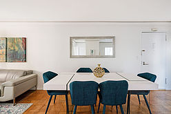 Apartment Theatre District - Living room