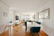 Apartment Theatre District - Living room