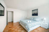 Apartment Theatre District - Bedroom 