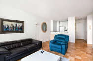 Apartment Theatre District - Living room