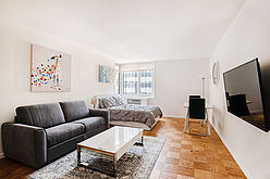 Apartment Theatre District - Living room