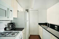 Apartment Theatre District - Kitchen
