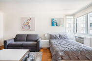 Apartment Theatre District - Living room
