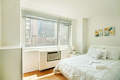 Apartment Theatre District - Bedroom 