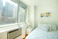 Apartment Theatre District - Bedroom 