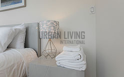 Apartment Theatre District - Bedroom 