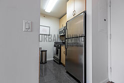 Apartment Theatre District - Kitchen